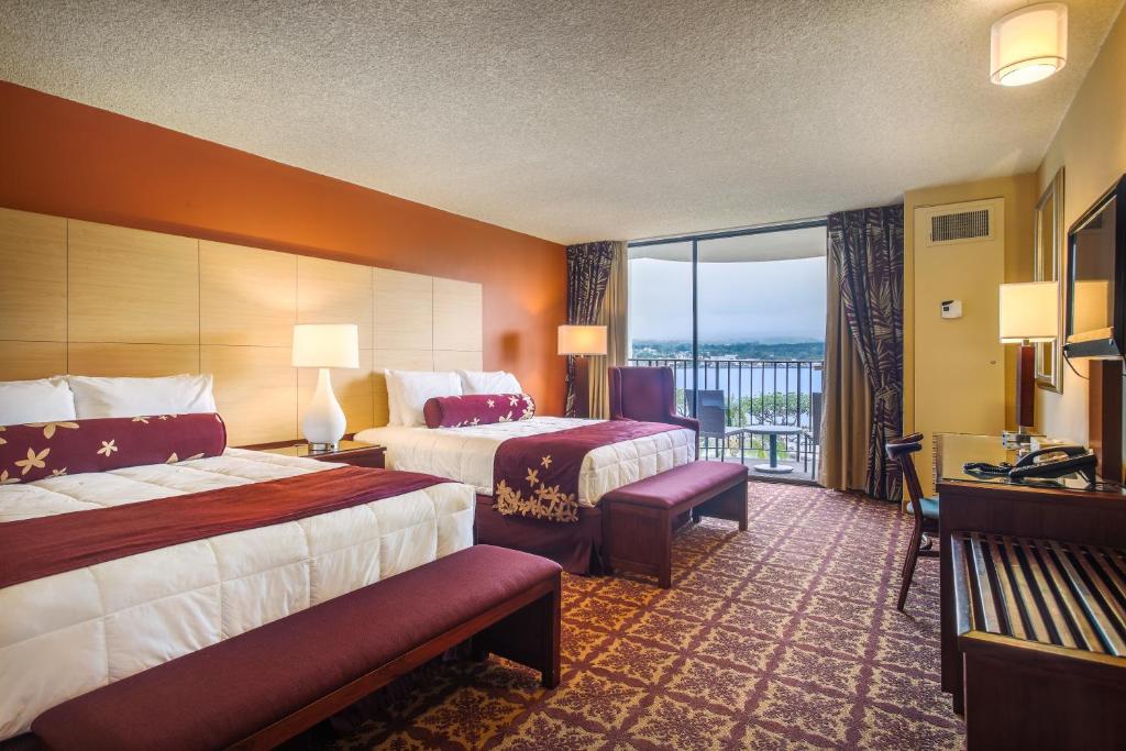 Castle Hilo Hawaiian Hotel image 19