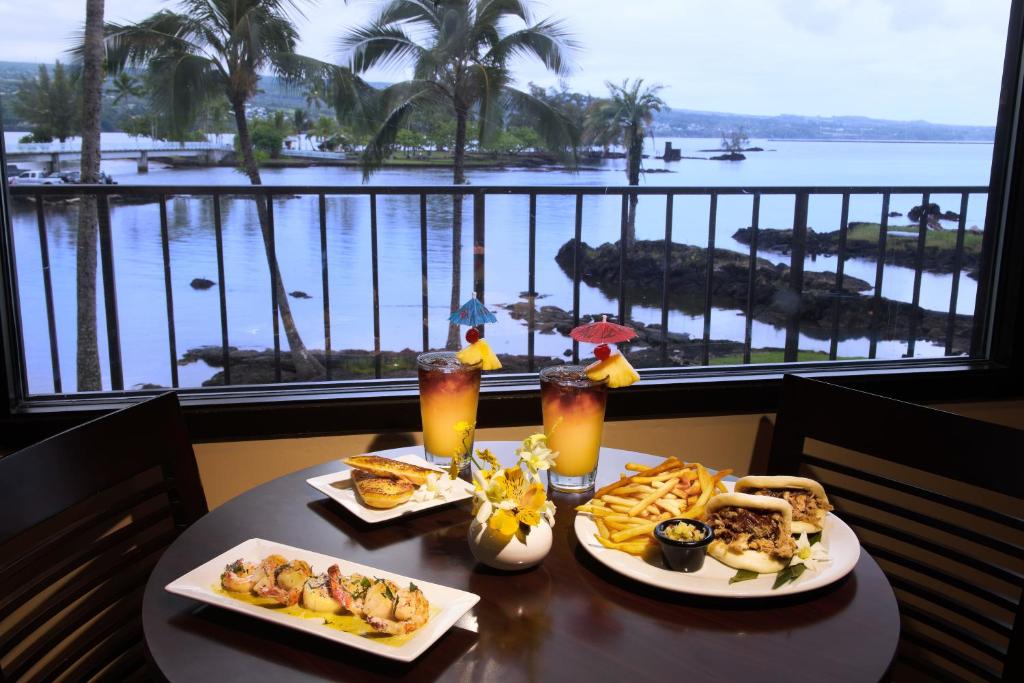 Castle Hilo Hawaiian Hotel image 22